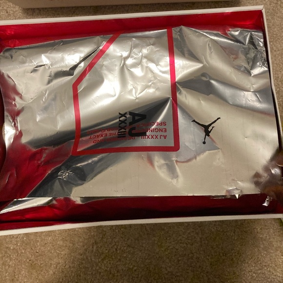 Jordan XXXIII (Never Worn)- $185 - Picture 4 of 8